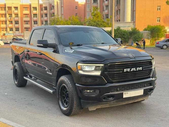 道奇皮卡4x4多少钱一辆／道奇ram皮卡4x4报价2500