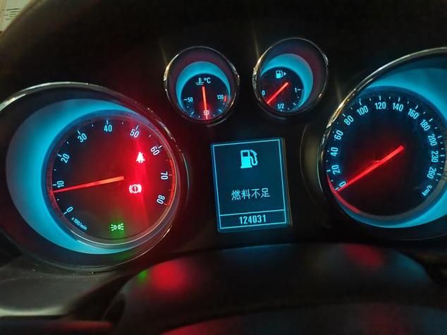 别克君威耗油量大吗(别克君威车耗油厉害吗)