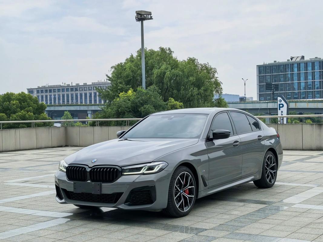 宝马540i落地多少钱 宝马540新款2021款裸车