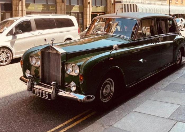 劳斯莱斯经典老车/劳斯莱斯最经典的一款车