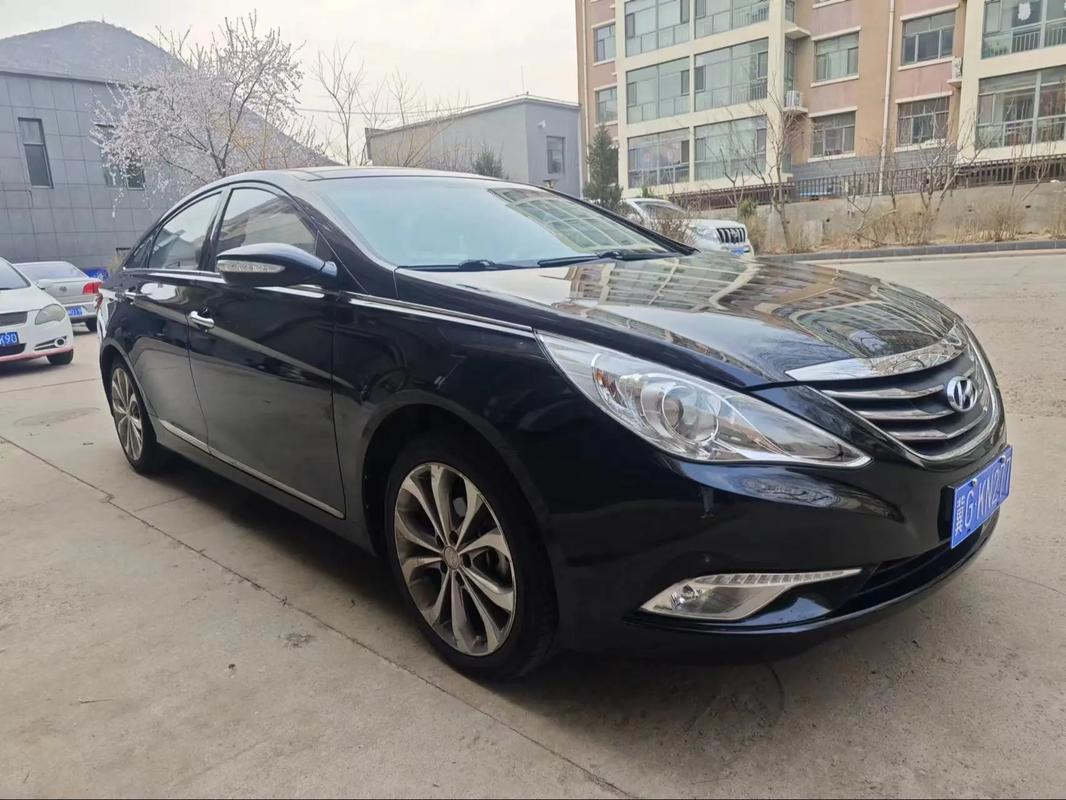 北京现代第八代索纳塔图片／北京现代索纳塔8报价及图片2015款